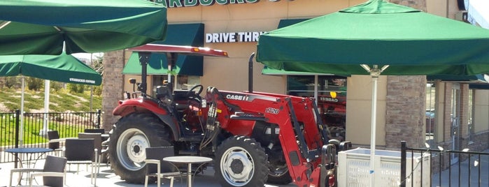 Starbucks is one of Lieux qui ont plu à Saibal.