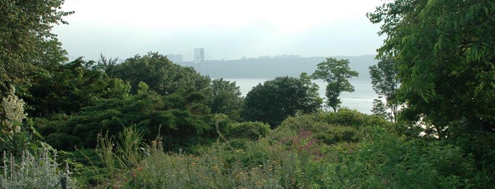 Heather Garden is one of Yannovichさんの保存済みスポット.