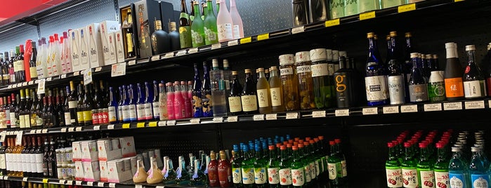 Lee's Discount Liquor is one of Top picks for Food & Drink Shops.