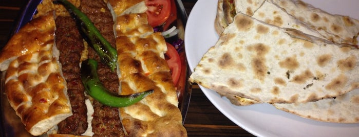 Kebabistan is one of Posti che sono piaciuti a Ebru.