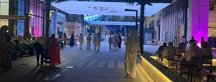 West Walk BLV is one of Doha♥️.