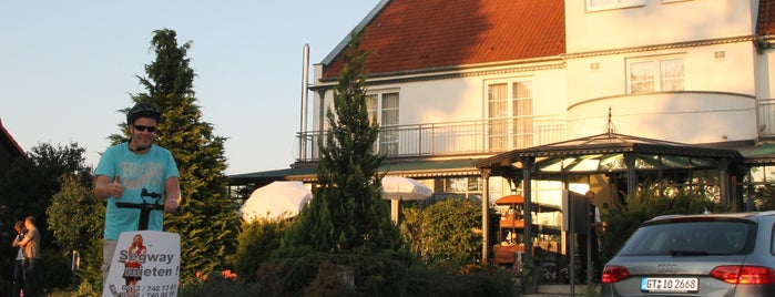 Flair Hotel Reuner is one of Lugares favoritos de Roman.