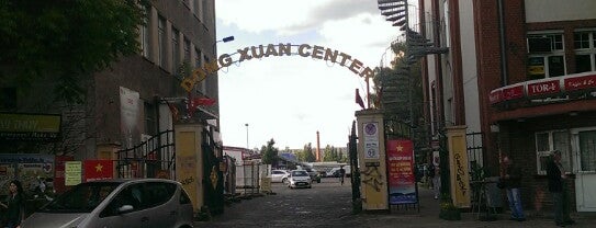 Dong Xuan Center is one of Cooking resources.