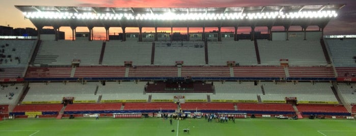 เอสตาดีโอ รามอน ซานเชซ ปิซควน is one of Football Grounds.