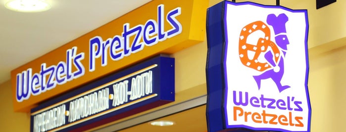 Wetzel's Pretzels is one of Поесть.