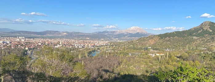 Kirazlıdere Seyir Terası is one of Isparta Gidilen Mekanlar.