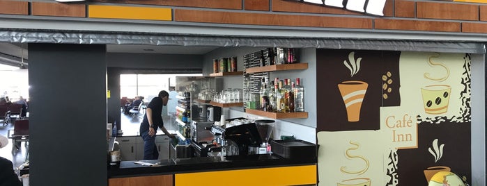 Cafe Inn is one of Lugares favoritos de Lutzka.