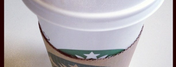 Starbucks is one of Lugares favoritos de Ana.