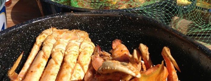 Joe's Crab Shack is one of Locais salvos de J.