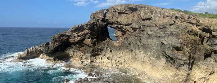 La Cueva Del Indio is one of Erin's Saved Places.