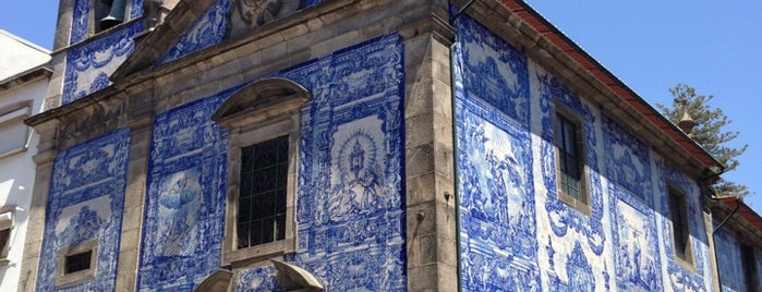 Capela das Almas is one of Porto.