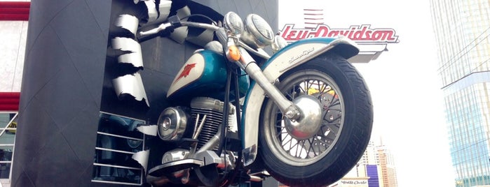 Las Vegas Harley-Davidson Shop is one of Lugares favoritos de Jerome.