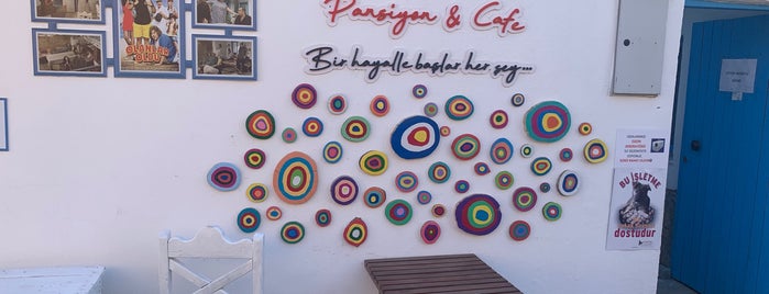 Pürhayal Cafe & Pansiyon is one of FIRAT : понравившиеся места.