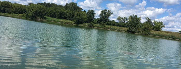 Paul's Pond is one of Lugares favoritos de Katie.