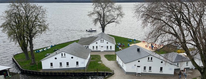 Festung Wilhelmstein is one of Schlösser und Gärten.