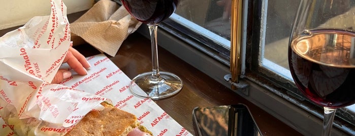 All’antico Vinaio is one of Places to Go To.