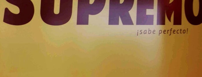Pollo Supremo Nova is one of สถานที่ที่ Alberto ถูกใจ.