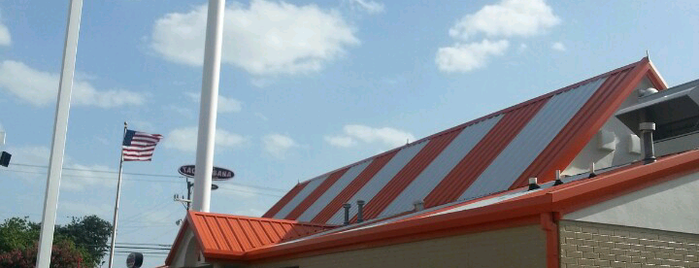 Whataburger is one of Yessikaさんのお気に入りスポット.
