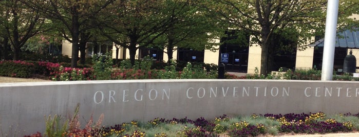 Oregon Convention Center is one of Lugares guardados de Liana.