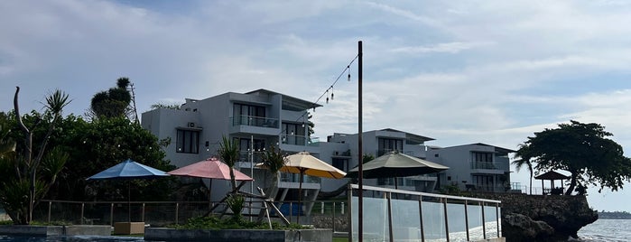 Tanjung Kodok Beach Resort is one of Into Jawa Timur '.