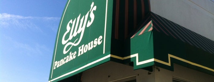 Elly's Pancake House is one of Tempat yang Disukai Ben.