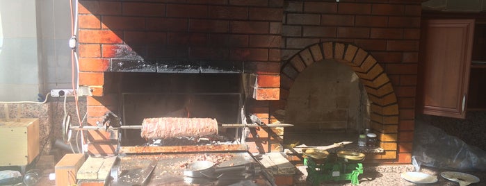 Umudum Cağ Kebap is one of Posti che sono piaciuti a Selda.