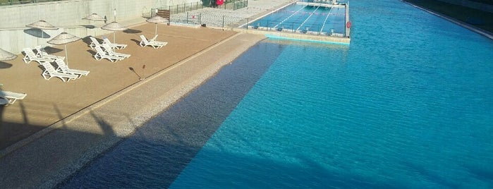 Kentpark Yapay Plajı is one of 2012-2013 Boyunca Gitmek İstediğim Yerler.