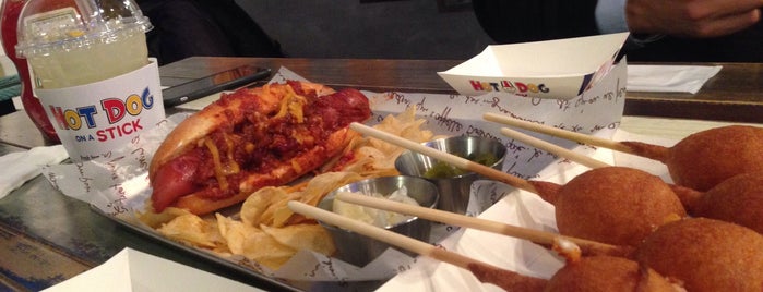 Hot Dog On A Stick is one of 가고싶어.