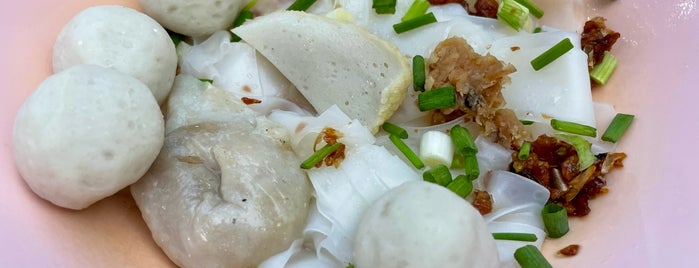 Lim Lao Ngow is one of Bangkok FOOD guide.