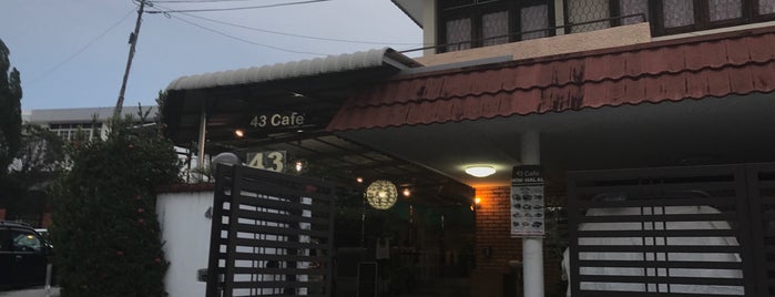 43 Cafe is one of Fooooooood!.