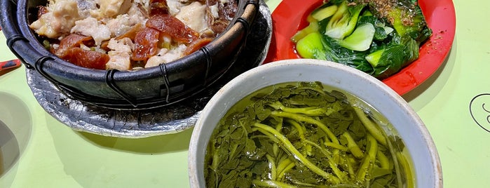 New Lucky Claypot Rice is one of Favorite Dining Spots.