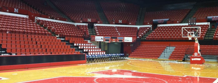 Bob Devaney Sports Center is one of Joshua’s Liked Places.