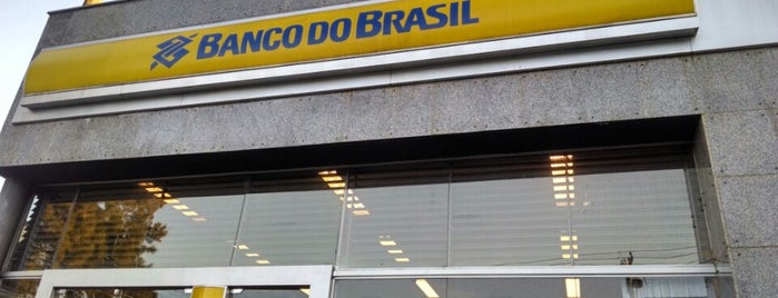 Banco do Brasil is one of Tempat yang Disukai Alexandre.