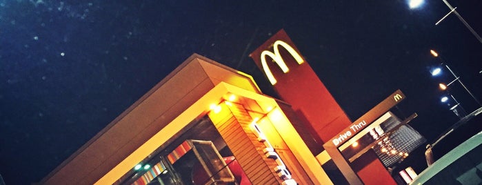 McDonalds is one of Lieux qui ont plu à Faisal.