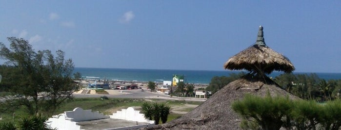 Real del Mar is one of สถานที่ที่ Cin ถูกใจ.