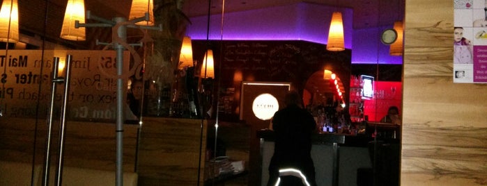 Sam's Bar-Restaurant - Lounge is one of Tempat yang Disukai Ludwig.