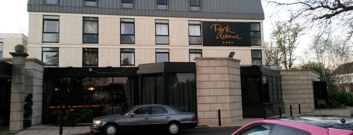 Park Avenue Hotel is one of Tempat yang Disukai Scott.