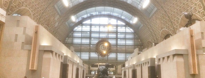 Musée d'Orsay is one of Lieux qui ont plu à Silvia.