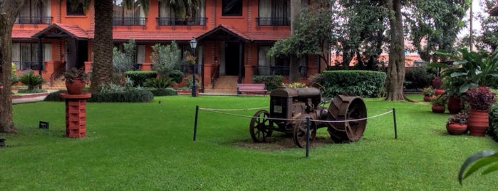 Fairmont Norfolk Hotel is one of Locais curtidos por Raj.