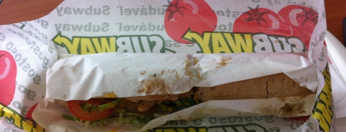 Subway is one of Viniciusさんのお気に入りスポット.