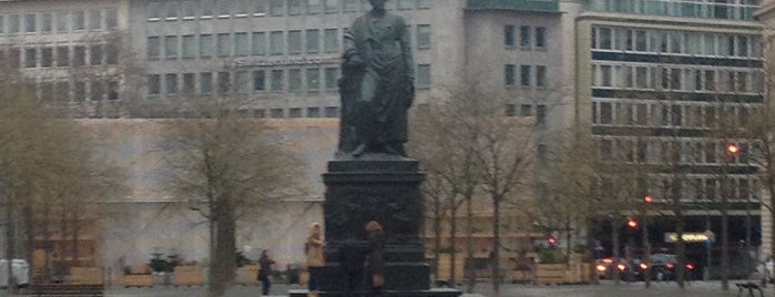 Plaza de Goethe is one of Lugares favoritos de SMS FRANKFURT Group Travel.