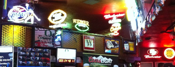Mr Smith's Sports Bar & Grill is one of Bryan’s Liked Places.