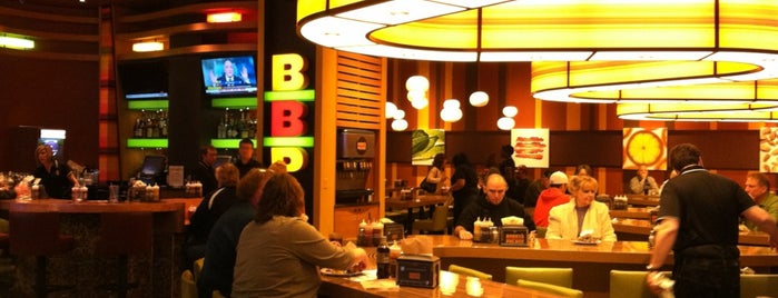 Bobby's Burger Palace is one of Thomas's Saved Places.