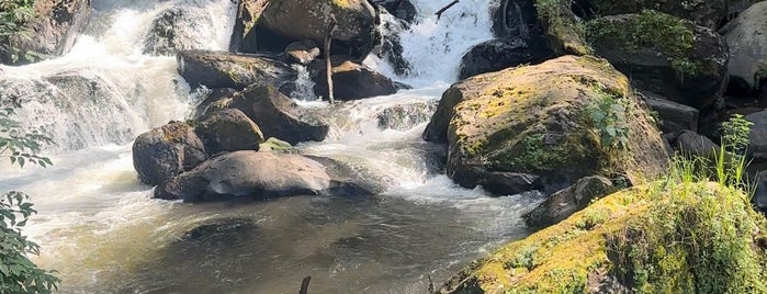 Cascada Velo De Novia is one of Valle De Bravo.