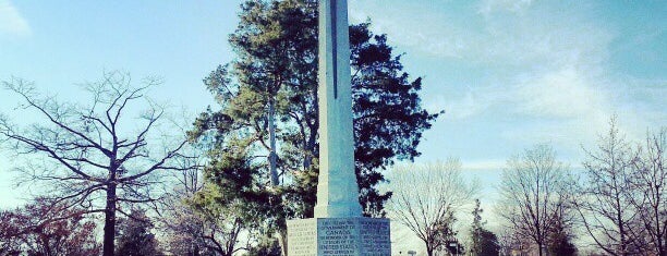 Canadian Cross is one of Lieux qui ont plu à Lizzie.