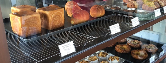 Light Croissanterie is one of Croissant List.