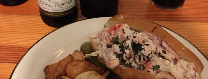 Bill's Original Kitchen is one of The Lobster Roll List.