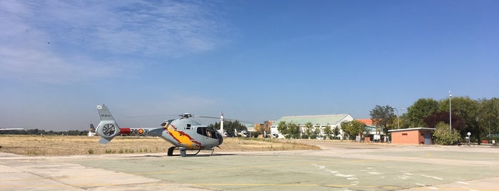Base Aérea de Cuatro Vientos is one of Aeroporto.