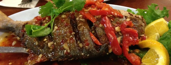 Ruen Pair Thai Restaurant is one of LA's Essential Late Night Dining Restaurants.