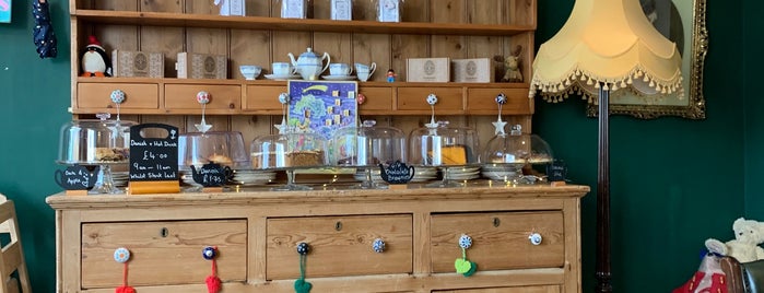 The Tea Set is one of Cotswolds.